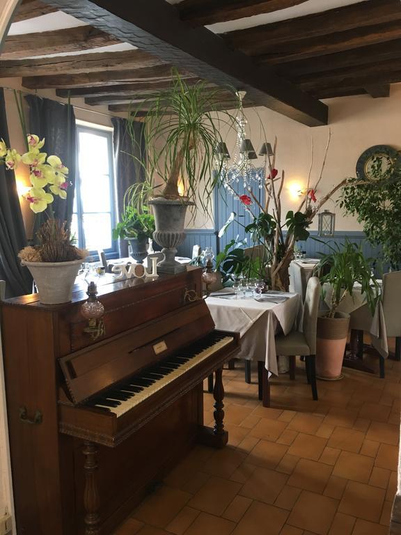 Le Savoie Villars La Roche-Posay Eksteriør billede
